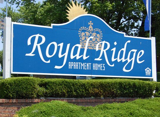 Royal Ridge Apartments - KANSAS CITY, KS